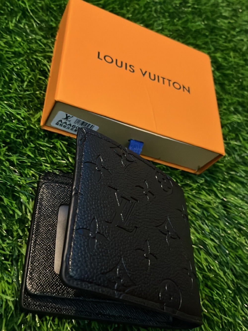 Lv Wallet - Picture 3 of 3